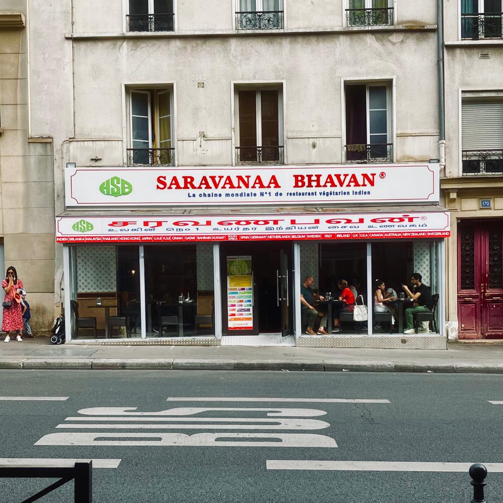 Im Saravanaa Bhavan werden ausschließlich vegetarische und vegane Speisen aus Indien serviert @ Aus Paris